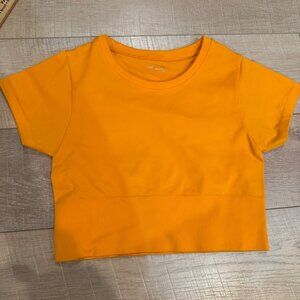 OFFLINE BY AERIE WOMENS ORANGE CROP SHIRT SMALL